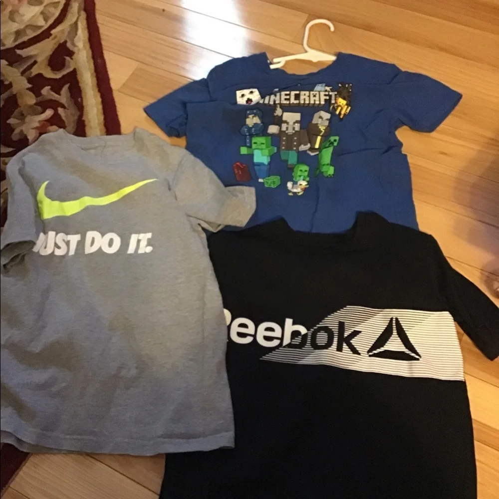 Shirt lot 3 Nike, Minecraft ,Reebok boys sz 8 -m-s  all 3 are 16” chest 21” long - Picture 2 of 15
